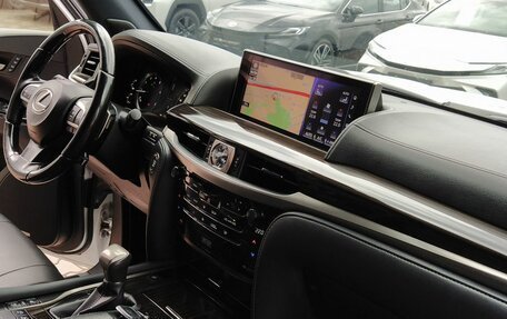 Lexus LX III, 2020 год, 11 000 000 рублей, 25 фотография