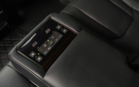 Lexus LX III, 2020 год, 11 000 000 рублей, 32 фотография