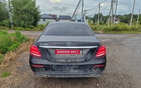 Mercedes-Benz E-Класс, 2019 год, 1 600 000 рублей, 1 фотография