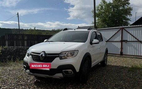 Renault Sandero II рестайлинг, 2019 год, 1 200 000 рублей, 9 фотография