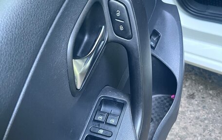 Volkswagen Polo VI (EU Market), 2016 год, 1 000 000 рублей, 13 фотография