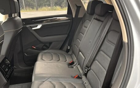 Volkswagen Touareg III, 2019 год, 5 000 000 рублей, 10 фотография