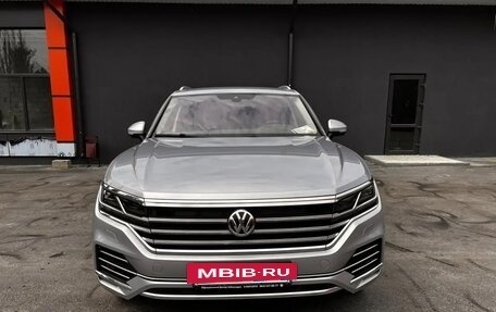 Volkswagen Touareg III, 2019 год, 5 000 000 рублей, 12 фотография