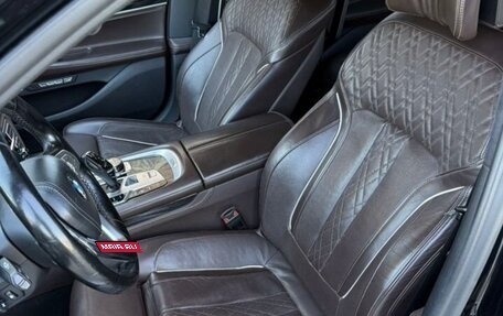 BMW 7 серия, 2017 год, 2 695 000 рублей, 14 фотография