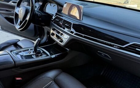 BMW 7 серия, 2017 год, 2 695 000 рублей, 18 фотография