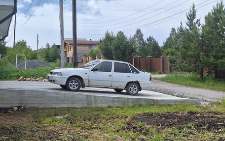 Daewoo Nexia I рестайлинг, 1999 год, 142 000 рублей, 2 фотография