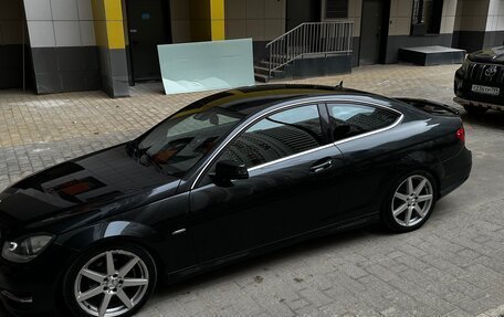 Mercedes-Benz C-Класс, 2011 год, 1 275 000 рублей, 3 фотография