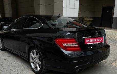 Mercedes-Benz C-Класс, 2011 год, 1 275 000 рублей, 5 фотография