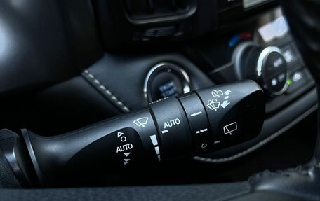 Toyota RAV4, 2018 год, 2 420 000 рублей, 14 фотография