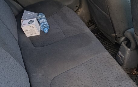 KIA Rio II, 2003 год, 200 000 рублей, 8 фотография