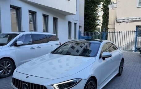 Mercedes-Benz CLS, 2018 год, 3 900 000 рублей, 2 фотография