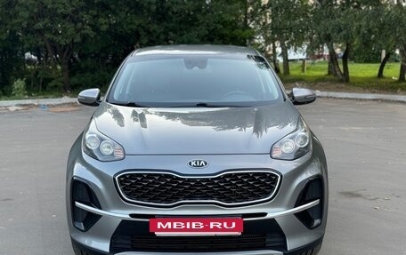 KIA Sportage IV рестайлинг, 2020 год, 2 620 000 рублей, 2 фотография