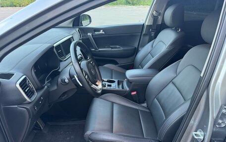 KIA Sportage IV рестайлинг, 2020 год, 2 620 000 рублей, 13 фотография