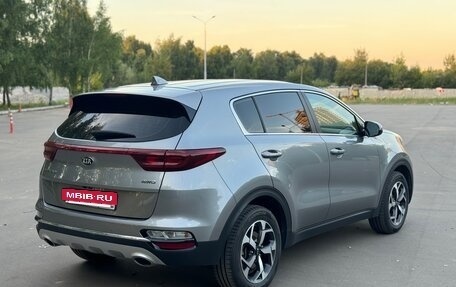 KIA Sportage IV рестайлинг, 2020 год, 2 620 000 рублей, 7 фотография