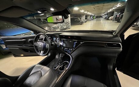 Toyota Camry, 2019 год, 2 950 000 рублей, 15 фотография