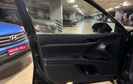 Toyota Camry, 2019 год, 2 950 000 рублей, 11 фотография