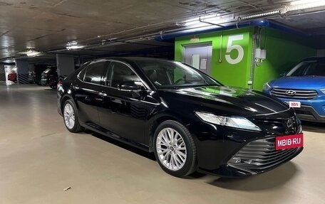 Toyota Camry, 2019 год, 2 950 000 рублей, 9 фотография