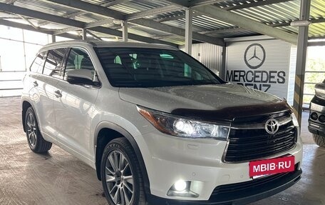 Toyota Highlander III, 2014 год, 3 300 000 рублей, 4 фотография