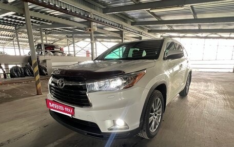 Toyota Highlander III, 2014 год, 3 300 000 рублей, 8 фотография