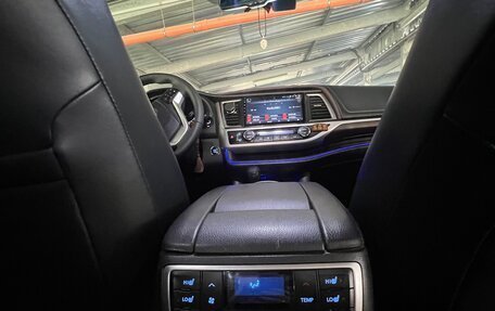 Toyota Highlander III, 2014 год, 3 300 000 рублей, 27 фотография