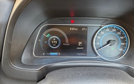 Nissan Leaf II, 2018 год, 1 820 000 рублей, 7 фотография