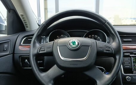 Skoda Superb III рестайлинг, 2012 год, 1 029 000 рублей, 10 фотография