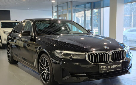 BMW 5 серия, 2021 год, 3 900 000 рублей, 3 фотография
