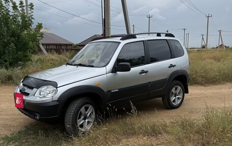 Chevrolet Niva I рестайлинг, 2011 год, 440 000 рублей, 4 фотография