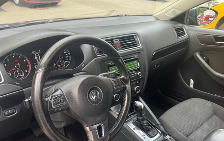 Volkswagen Jetta VI, 2012 год, 680 000 рублей, 3 фотография