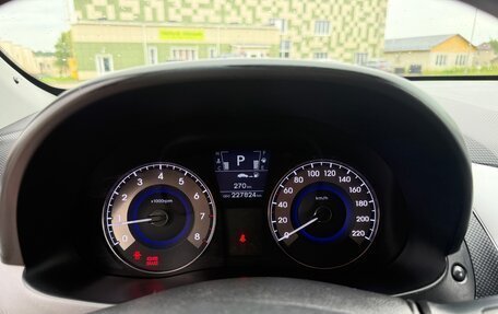 Hyundai Solaris II рестайлинг, 2012 год, 770 000 рублей, 5 фотография