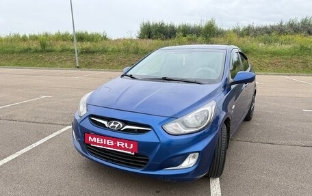 Hyundai Solaris II рестайлинг, 2012 год, 770 000 рублей, 10 фотография