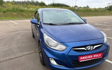 Hyundai Solaris II рестайлинг, 2012 год, 770 000 рублей, 2 фотография