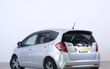 Honda Fit III, 2010 год, 529 000 рублей, 5 фотография