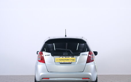 Honda Fit III, 2010 год, 529 000 рублей, 6 фотография