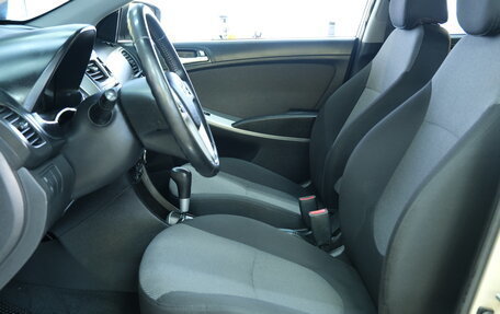 Hyundai Solaris II рестайлинг, 2013 год, 969 000 рублей, 8 фотография