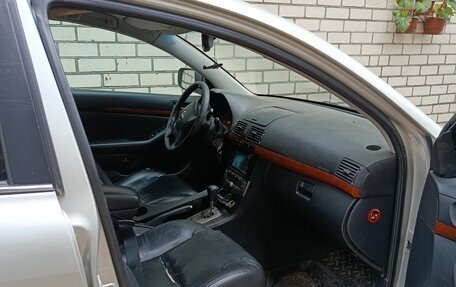 Toyota Avensis III рестайлинг, 2006 год, 280 000 рублей, 5 фотография