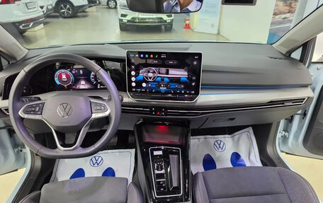 Volkswagen Golf VIII, 2025 год, 3 100 000 рублей, 9 фотография