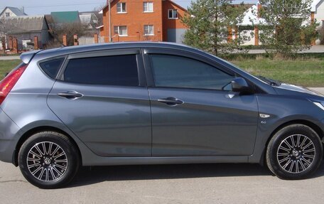 Hyundai Solaris II рестайлинг, 2014 год, 850 000 рублей, 2 фотография