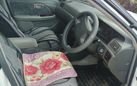 Toyota Camry, 2001 год, 550 000 рублей, 5 фотография