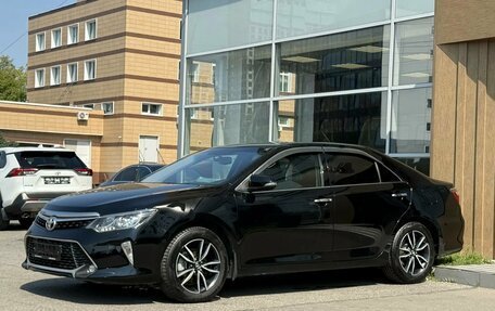 Toyota Camry, 2017 год, 1 950 000 рублей, 3 фотография