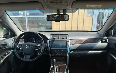 Toyota Camry, 2017 год, 1 950 000 рублей, 7 фотография