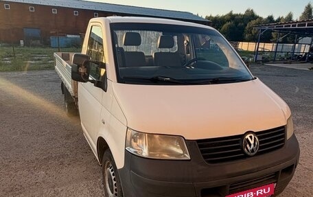 Volkswagen Transporter T5 рестайлинг, 2008 год, 930 000 рублей, 1 фотография