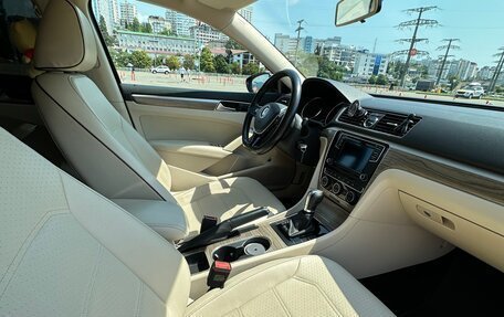 Volkswagen Passat B8 рестайлинг, 2016 год, 1 400 000 рублей, 13 фотография