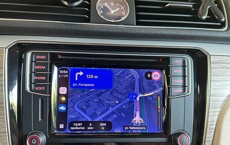 Volkswagen Passat B8 рестайлинг, 2016 год, 1 400 000 рублей, 23 фотография