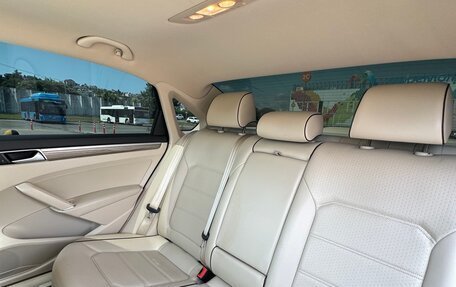 Volkswagen Passat B8 рестайлинг, 2016 год, 1 400 000 рублей, 30 фотография