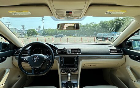 Volkswagen Passat B8 рестайлинг, 2016 год, 1 400 000 рублей, 28 фотография