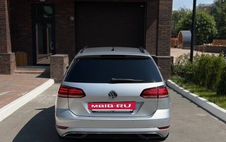 Volkswagen Golf VII, 2020 год, 1 690 000 рублей, 6 фотография