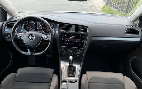 Volkswagen Golf VII, 2020 год, 1 690 000 рублей, 15 фотография