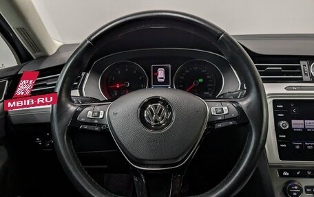 Volkswagen Passat B8 рестайлинг, 2019 год, 2 400 000 рублей, 27 фотография
