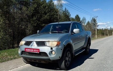 Mitsubishi L200 IV рестайлинг, 2008 год, 791 000 рублей, 2 фотография